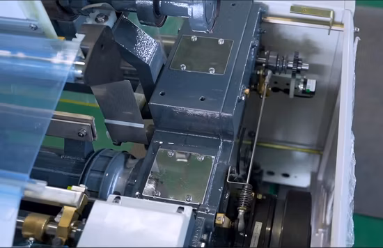 Medizinische Mullwebmaschine der Yc600-Serie, kleiner Luftstrahlwebstuhl, energiesparend